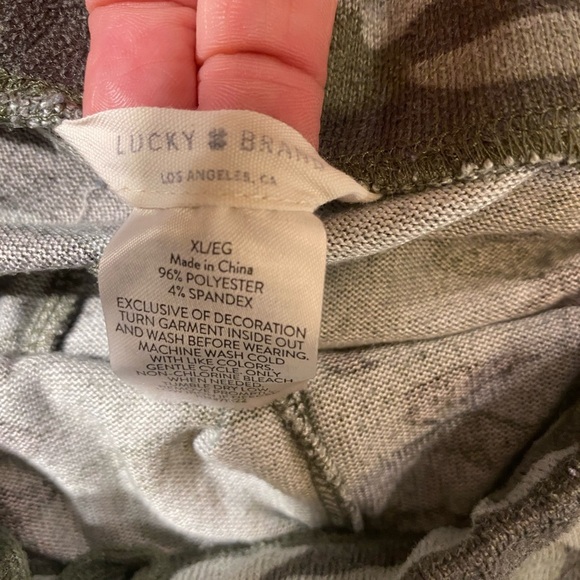 Lucky Brand Camouflage Print Shorts XL (HS) - Picture 7 of 8